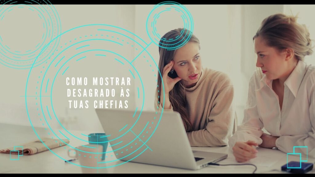 duas mulheres a conversar em contexto de trabalho preocupação