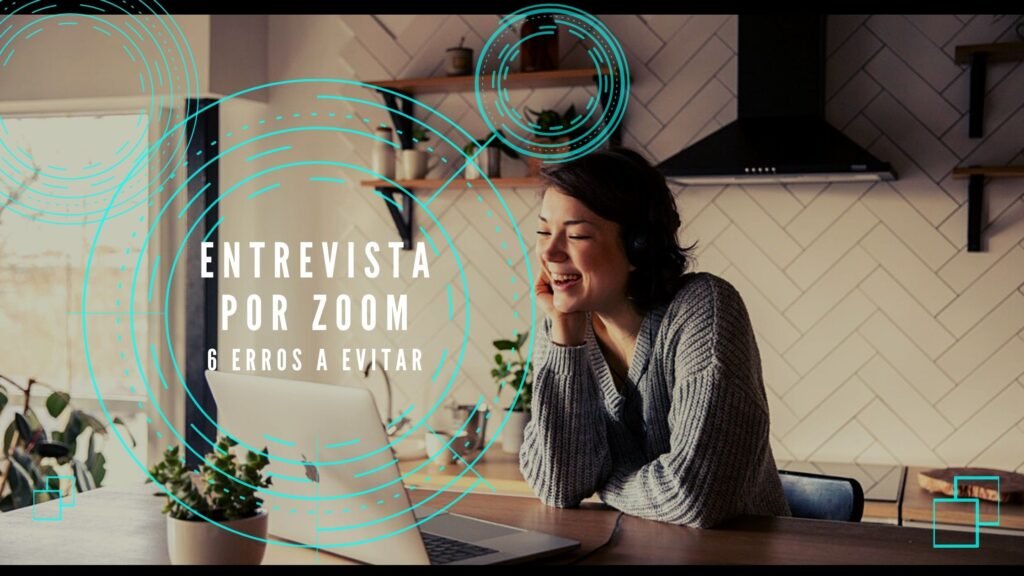 mulher a ter entrevista por videoconferência