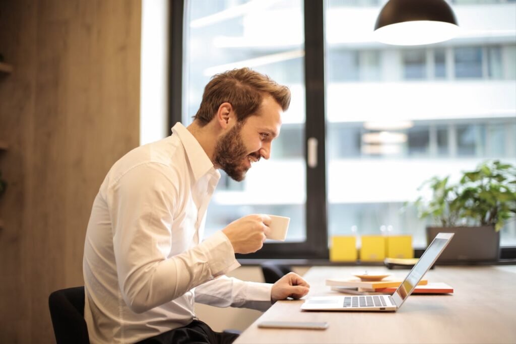 Como Abordar um Recrutador no LinkedIn: 6 Dicas para Causar uma Boa Impressão