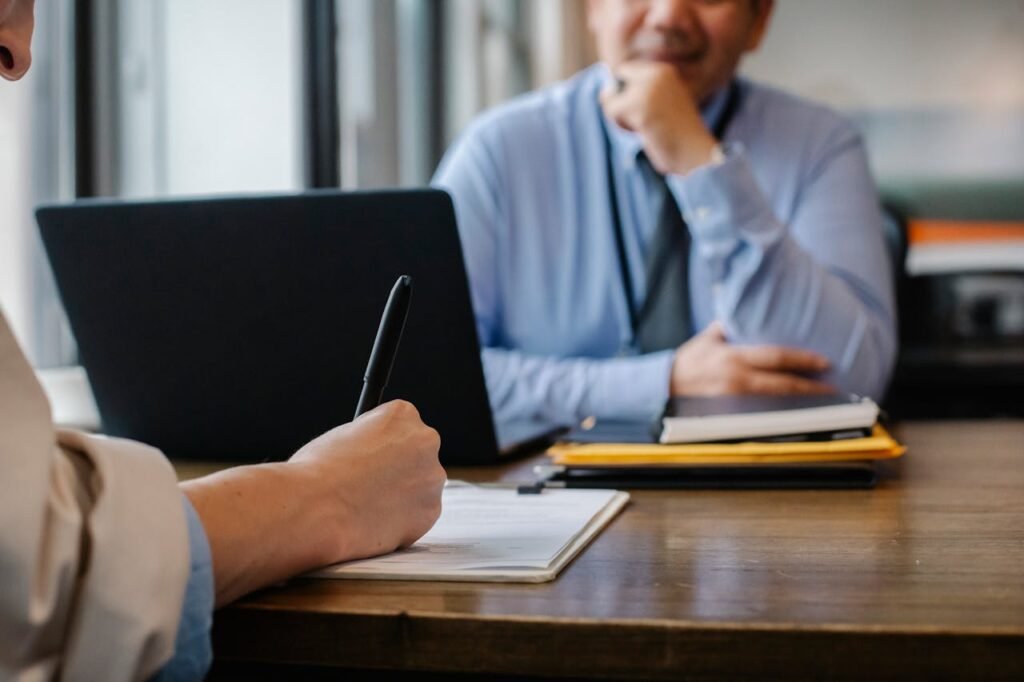 Como Responder à Pergunta &#8220;Dá-me um Exemplo de Como Tomaste Iniciativa&#8221; numa Entrevista 