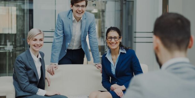 Profissional durante uma entrevista de emprego